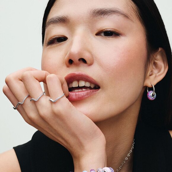 Pandora Opalescent Purple Charm - Picture 4 of 4